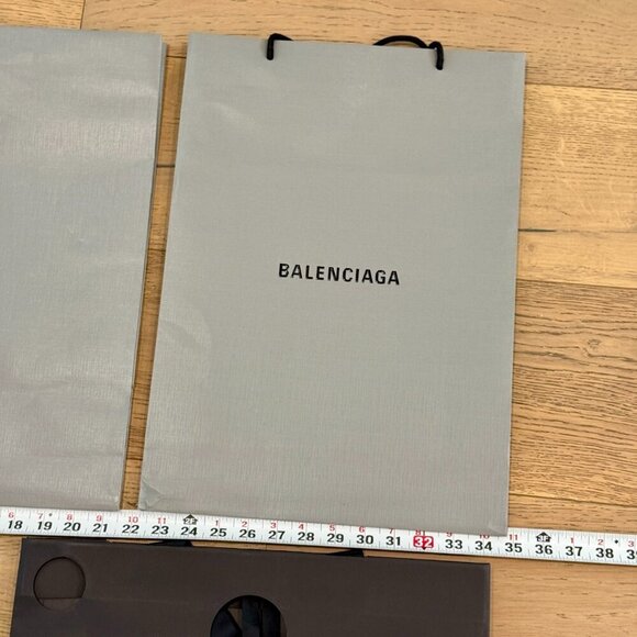 Balenciaga & Off-White shopping bags - Picture 4 of 5